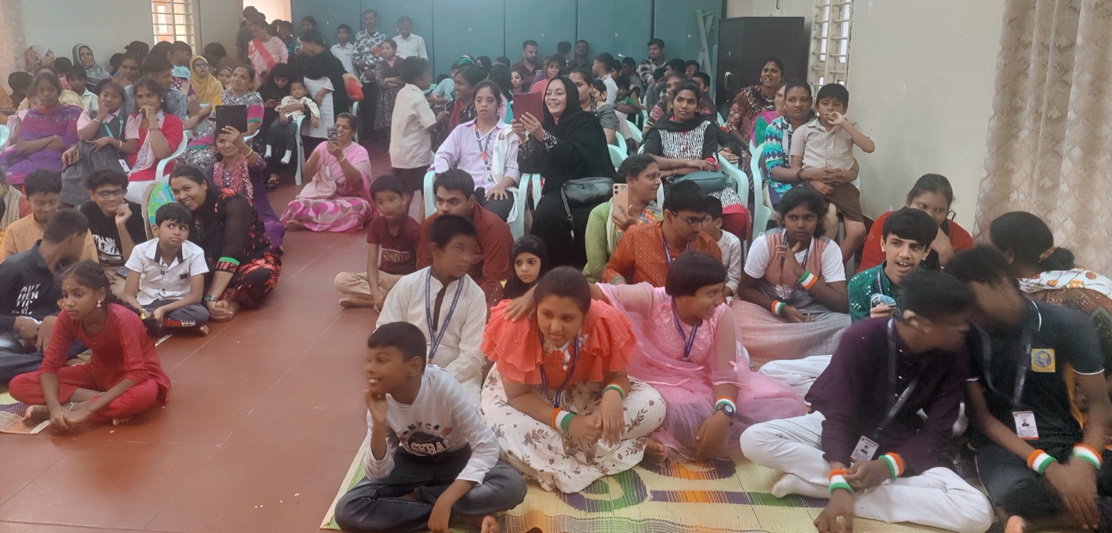 Bal Roshni beneficiaries and families together